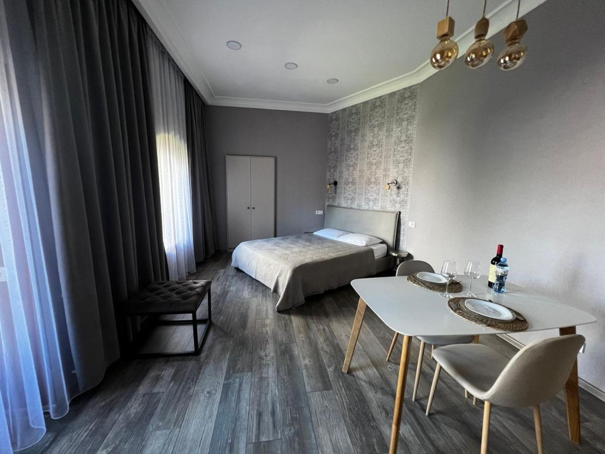 Ferienwohnung Chikhi Tbilisi Exterior foto